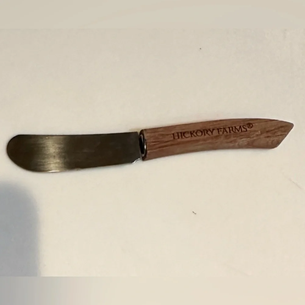 HICKORY FARMS WOODEN HANDLED CHEESE DIP SPREADER KNIFE GIFT COLLECTIBLE TOOL 6”